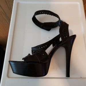 bakers size 8.5 ankle strap leather heels
